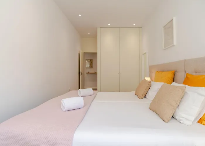 Renovated&quiet 1-bedroom In Santa Catarina *