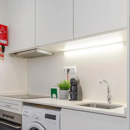 Renovated & Quiet 1-bedroom In Santa Catarina