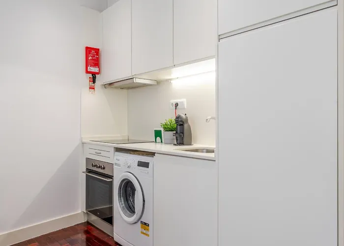 Renovated & Quiet 1-bedroom In Santa Catarina Apartament